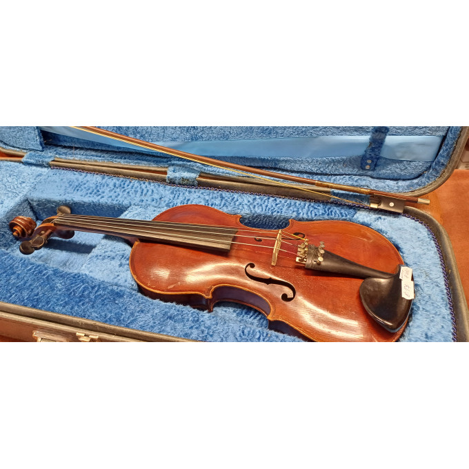 Housle vel.4/4 č.17